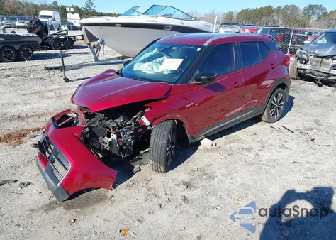 2020 Nissan Kicks Sr Xtronic Cvt z USA, uszkodzony, nr VIN 3N1CP5DV5LL526162